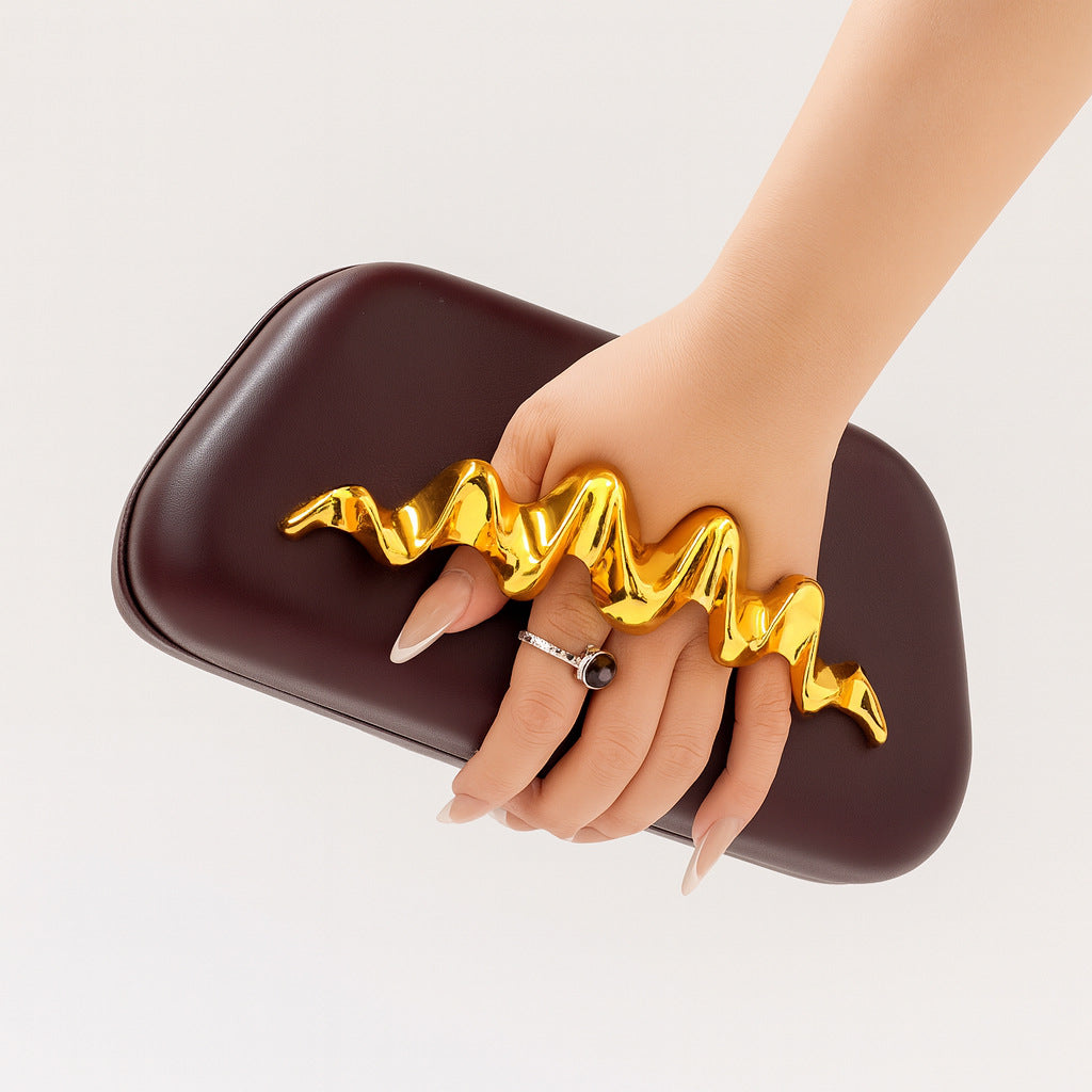 Irregular Shaped PU Wrist Bag Fashionable Handbag For Weddings And Evening Parties