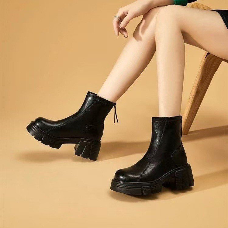 Women's New Fashionable Soft Leather Height-Enhancing British-Style Ankle Boots