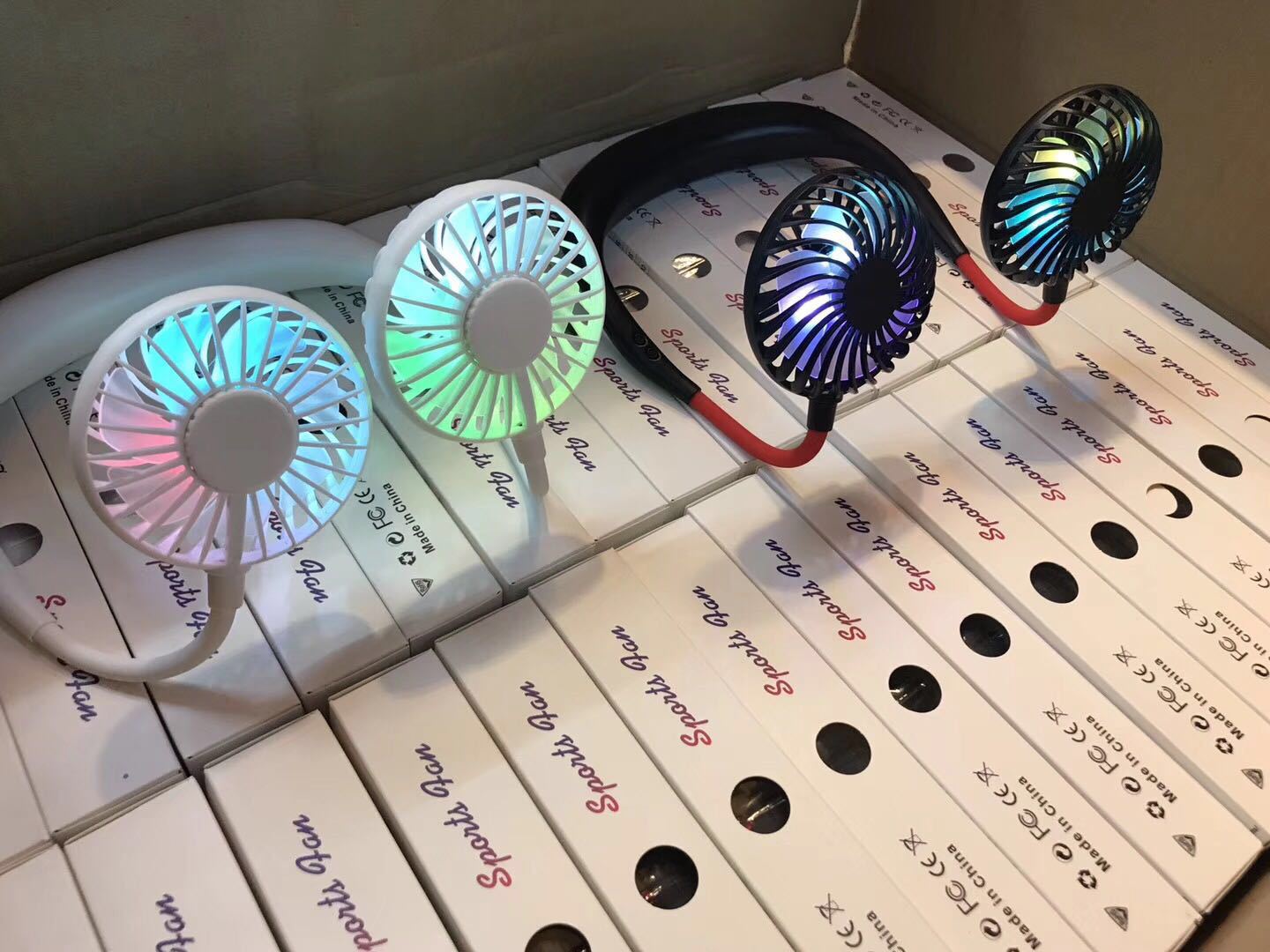 Ventilatore portatile da tavolo per studenti, ventilatore da collo appeso, ventilatore da tavolo portatile da ricarica