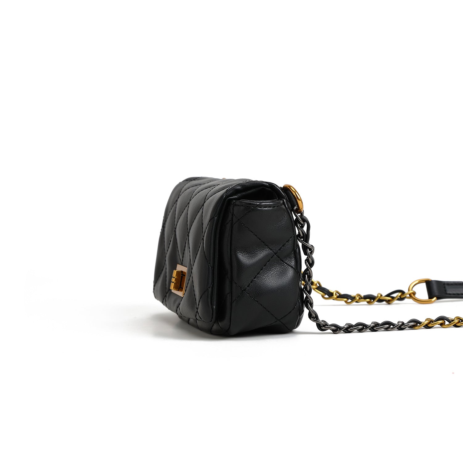 Trendy Mini Square Crossbody Bag With A Chain Shoulder Strap