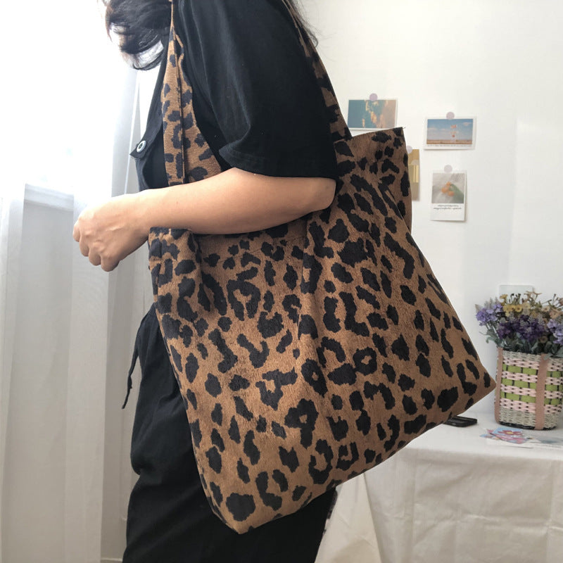 Leopard-print Artistic Vintage Women's Shoulder Bag