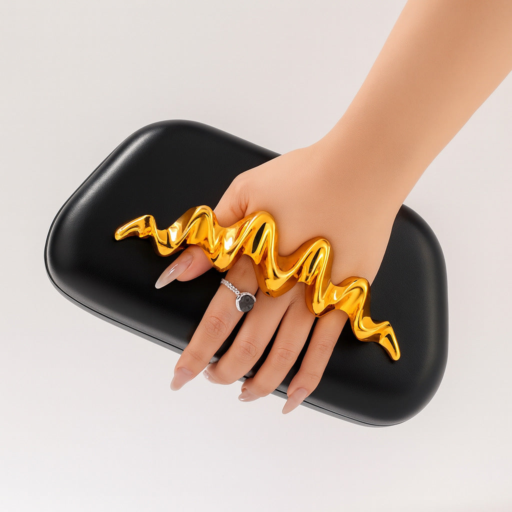 Irregular Shaped PU Wrist Bag Fashionable Handbag For Weddings And Evening Parties