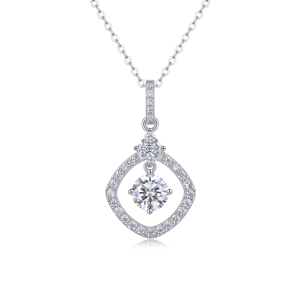 Starlight Heart Language - A Fashionable And Light Luxury Jewelry Pendant Necklace Set With Top-quality Moissanite, S925 Silver Plated Platinum