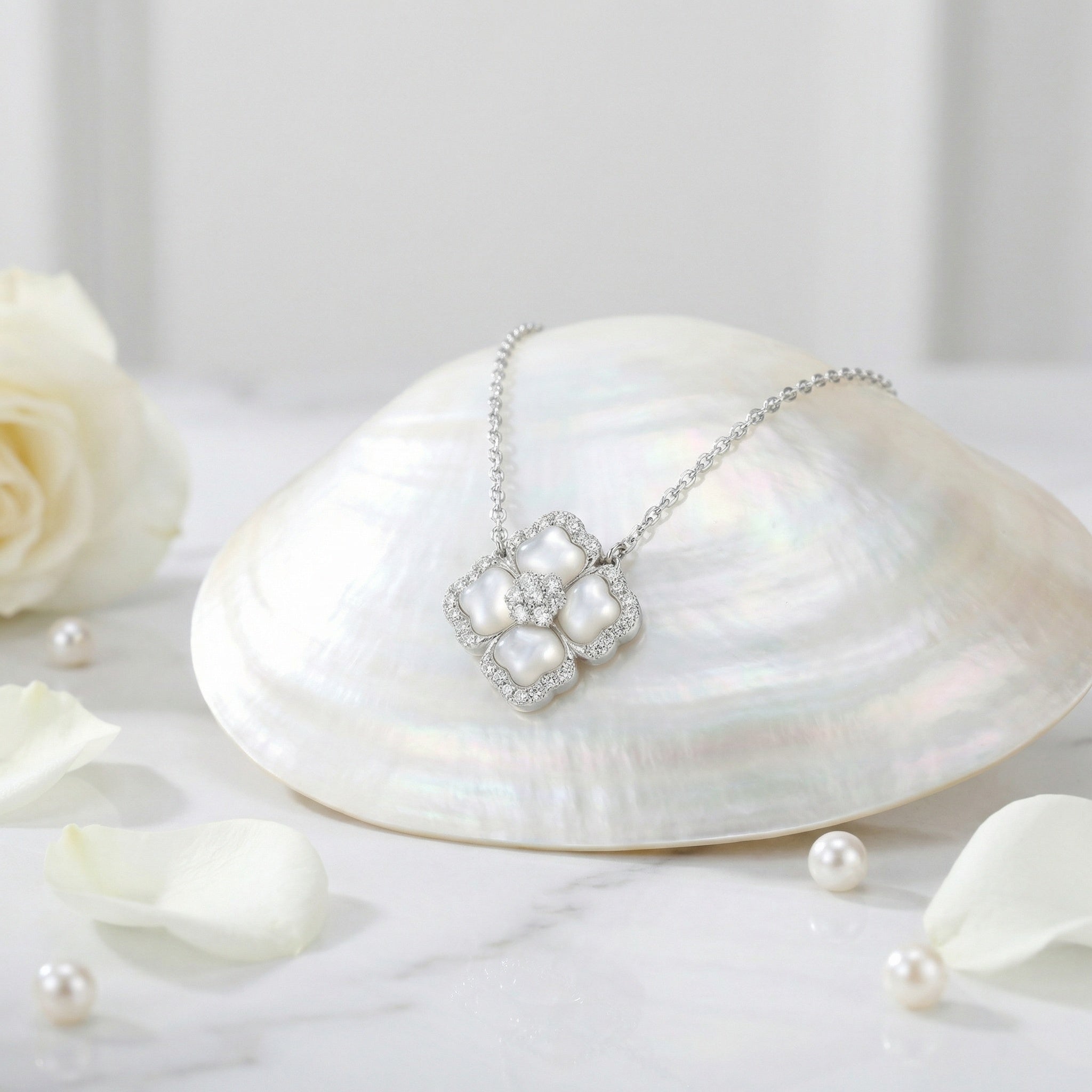 925 Sterling Silver Elegant Silver Mother-of-Pearl and Diamond Floral Pendant Necklace