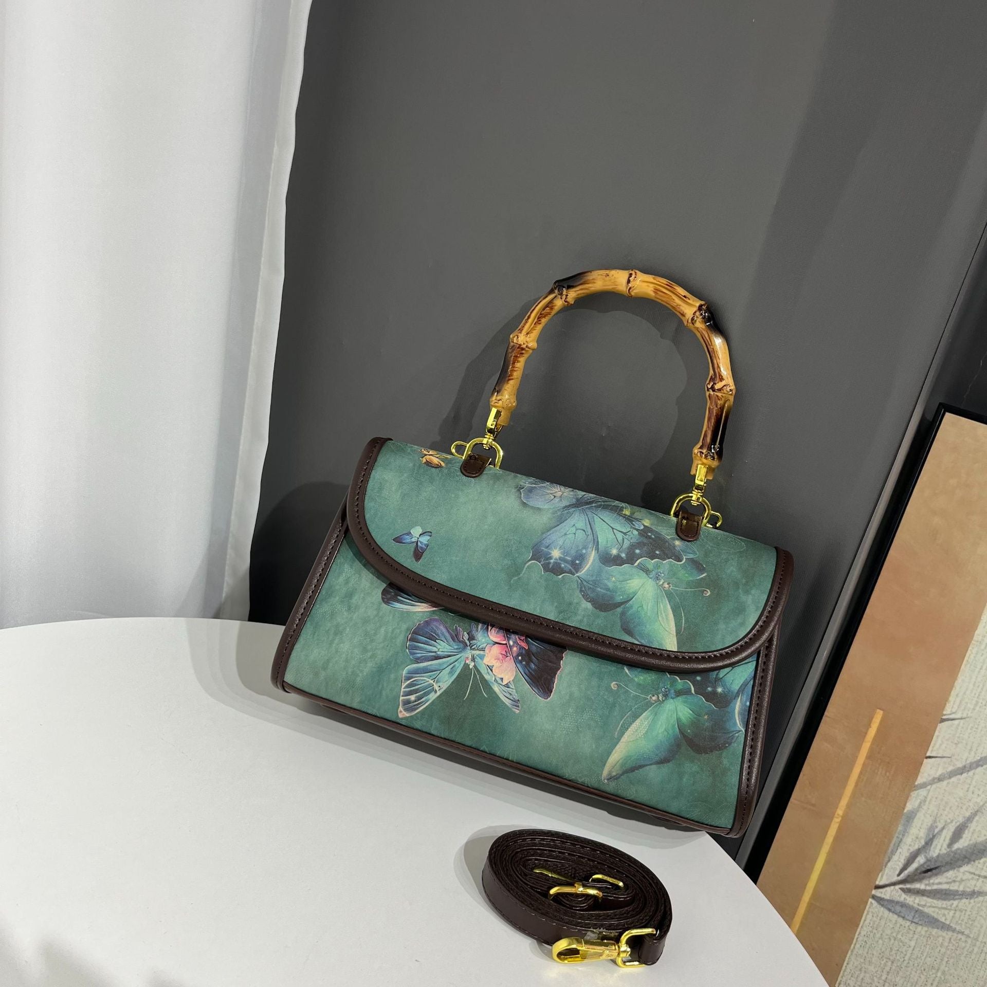 Vintage Chinese-style Handbag With Atmospheric Retro Patterns Made From Xiangyun Silk