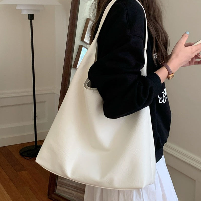 Niche Silver Underarm Bag Versatile And Large-capacity Perfect For Students