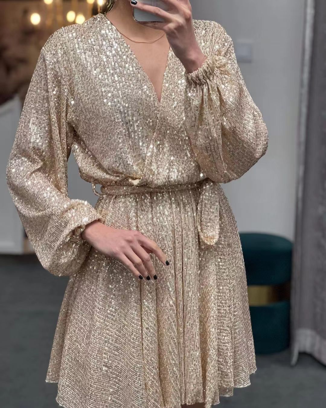 Women's Casual Versatile Solid Color V-Neck Sequin Dress