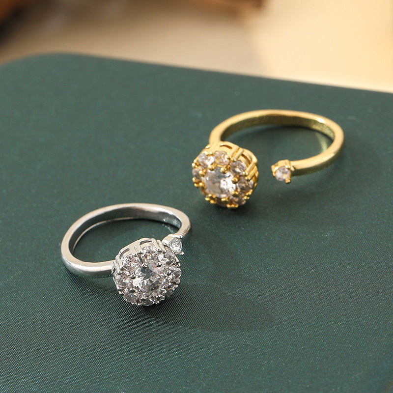 Fashionable Lucky Spin All-Match Ring For Women