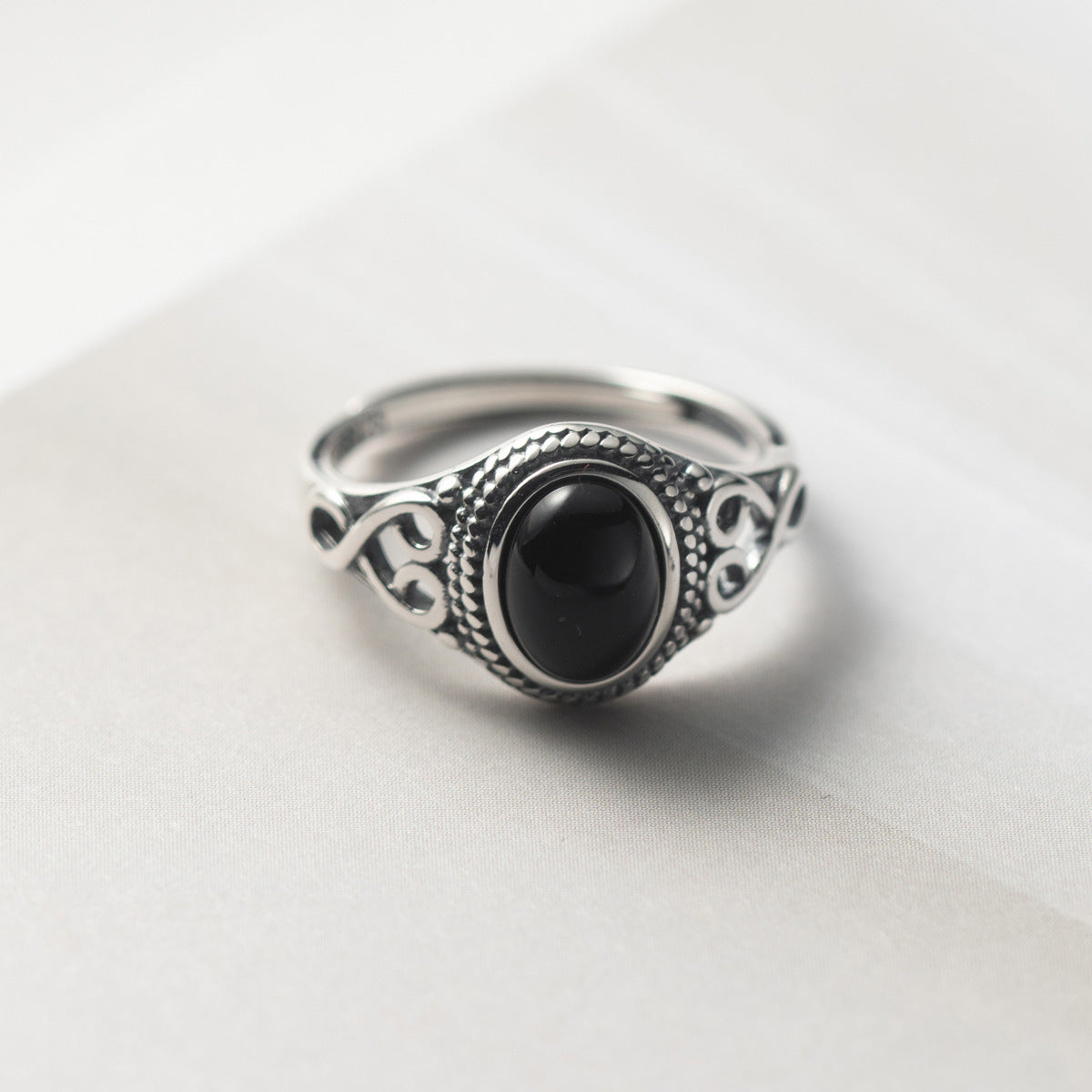 Simple Stylish Black Onyx Womens Alloy All-Match Vintage Ring