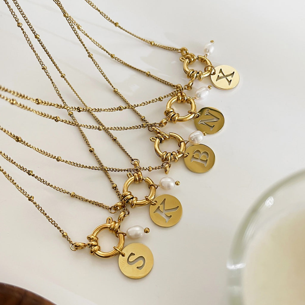 Stylish Womens Necklace With A Pearl Pendant