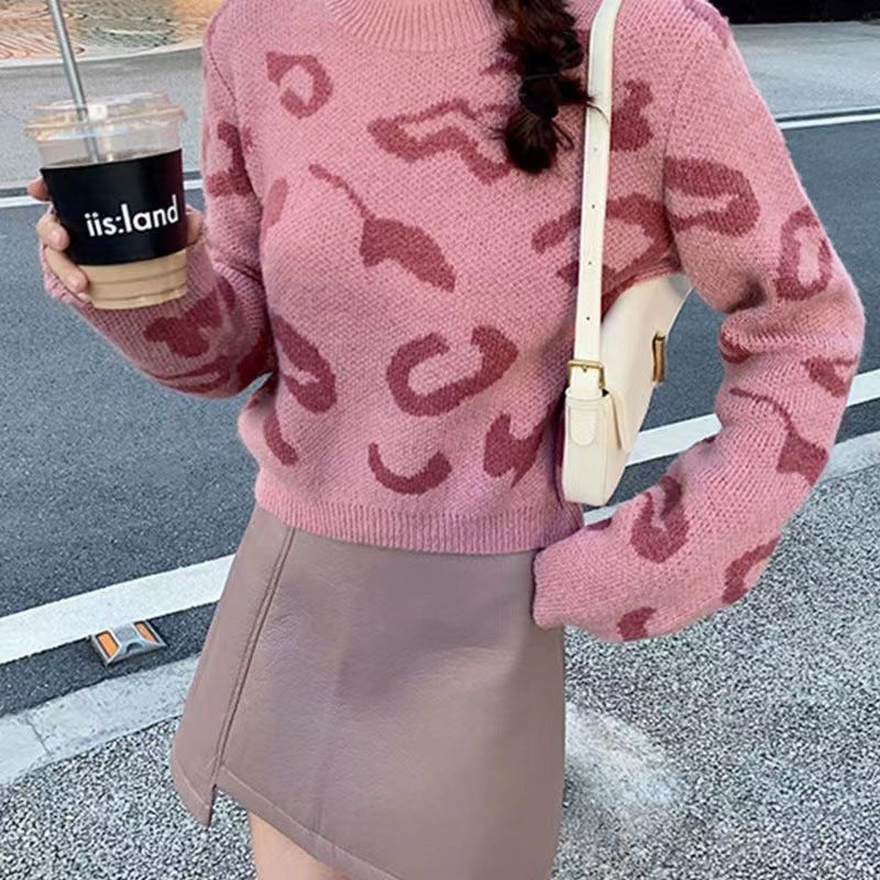 Women's Short Pink Crew-neck Pullover Sweater