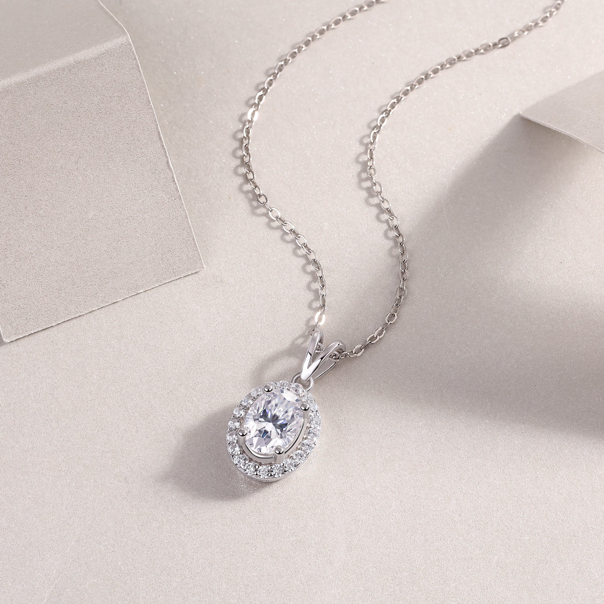 V-shaped Infinity - Top-quality Moissanite Fashionable Light Luxury Jewelry Pendant Necklace S925 Silver Plated Platinum