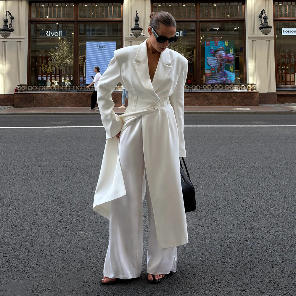 AutumnWinter Women's Fitted And Lengthened Blazer With Defined Waist