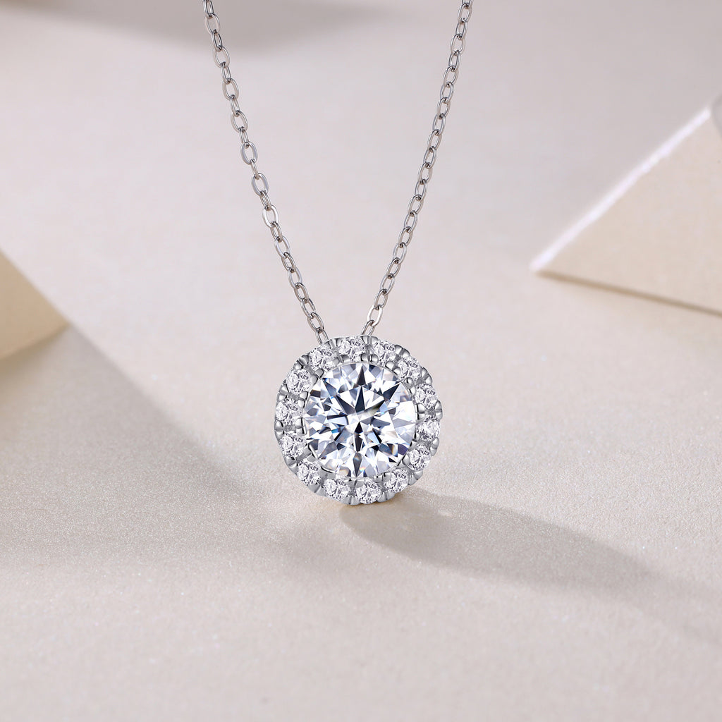 Legend Of The Starry Night - A Fashionable And Light Luxury Jewelry Pendant Necklace Set With Top-quality Moissanite, S925 Silver Plated Platinum