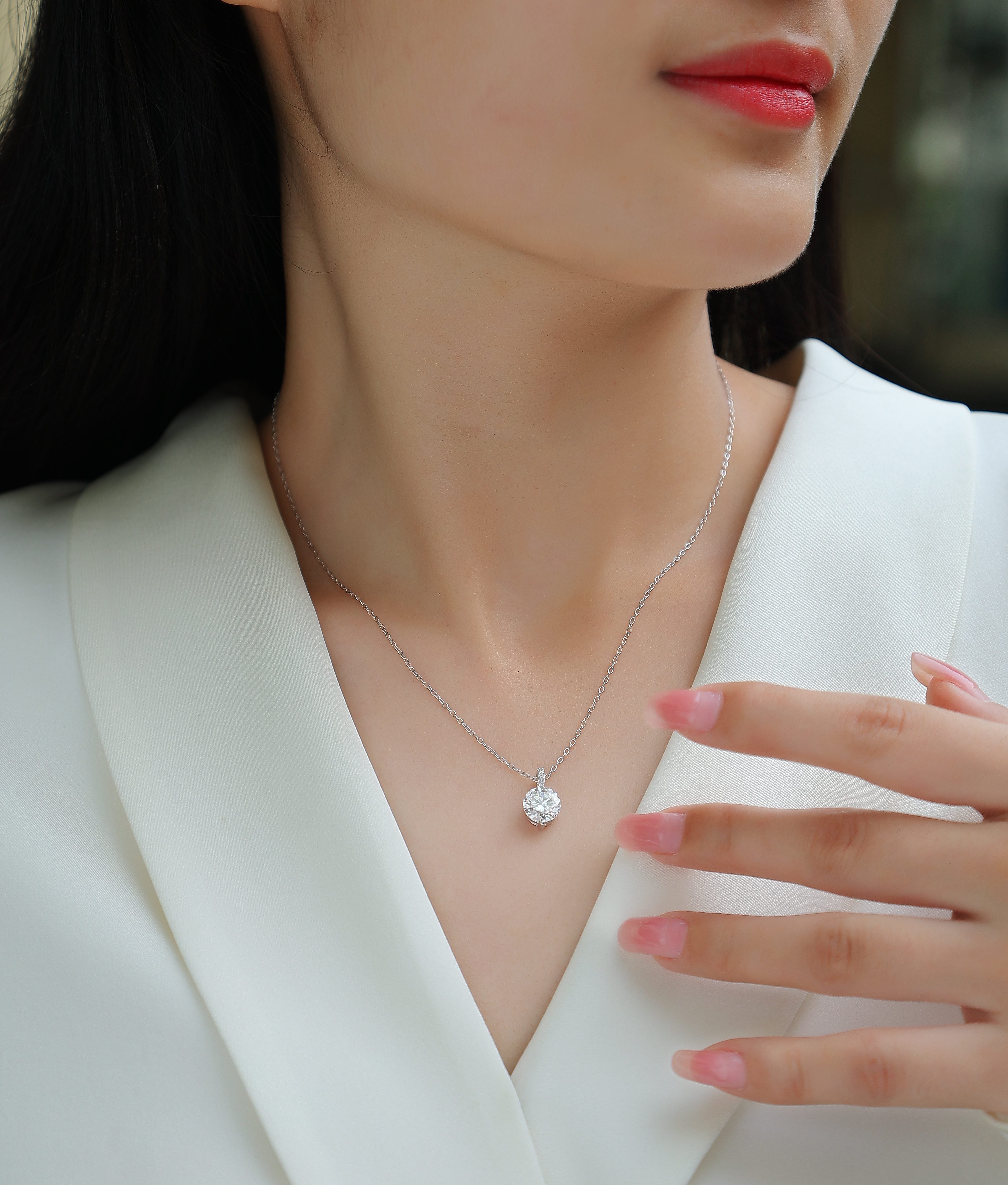 A Lifetime Of Brilliance - A Fashionable And Light Luxury Jewelry Pendant Necklace Set With Top-quality Moissanite, S925 Silver Plated Platinum