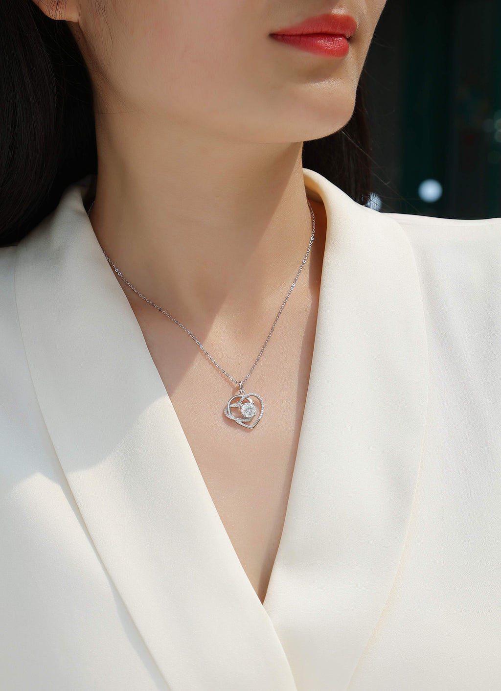 Heart To Heart - A Fashionable And Light Luxury Jewelry Pendant Necklace Set With Top-quality Moissanite, S925 Silver Plated Platinum