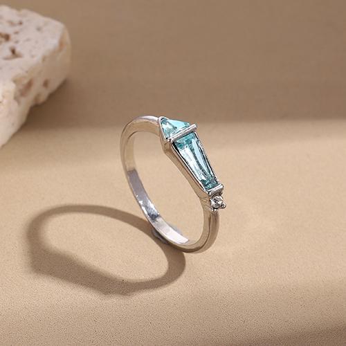Minimalist Light-luxury Cool-toned Ring Inlaid With Sky-blue Zircon