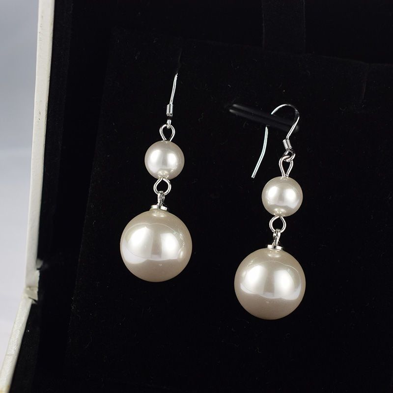 White Pearl Silver Round Earrings