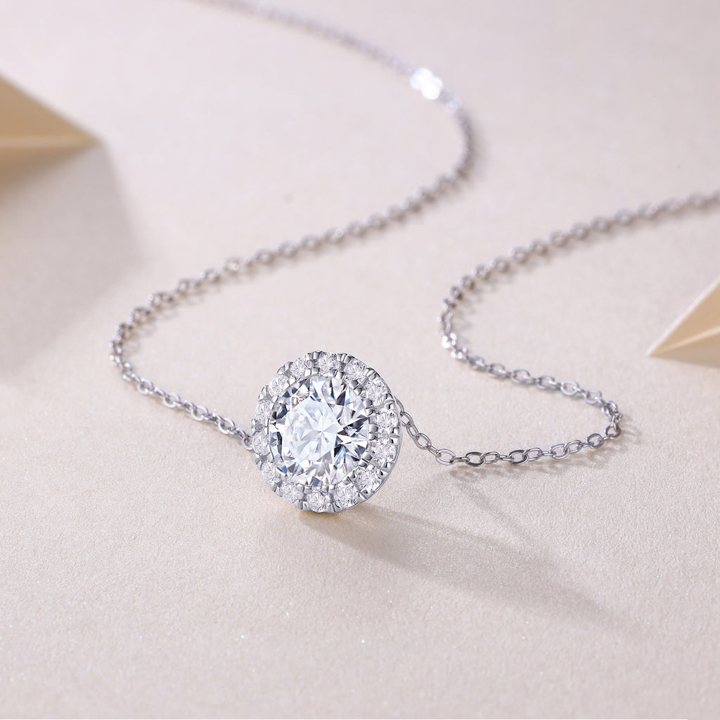 Legend Of The Starry Night - A Fashionable And Light Luxury Jewelry Pendant Necklace Set With Top-quality Moissanite, S925 Silver Plated Platinum