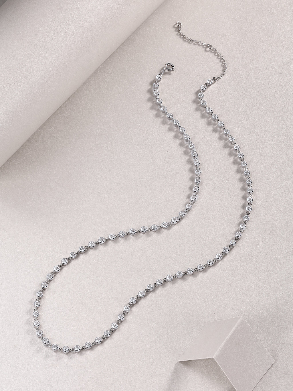 Ring Heart Whisper - A Fashionable And Light Luxury Jewelry Pendant Necklace Set With Top-quality Moissanite, S925 Silver Plated Platinum