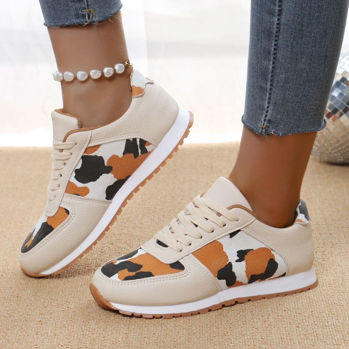 European And American Style Round Toe Thick Soled Color Blocked Low Top Sneakers