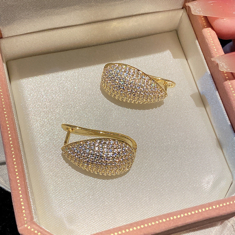 Trendy Minimalist And Classic Instagram-style Earrings