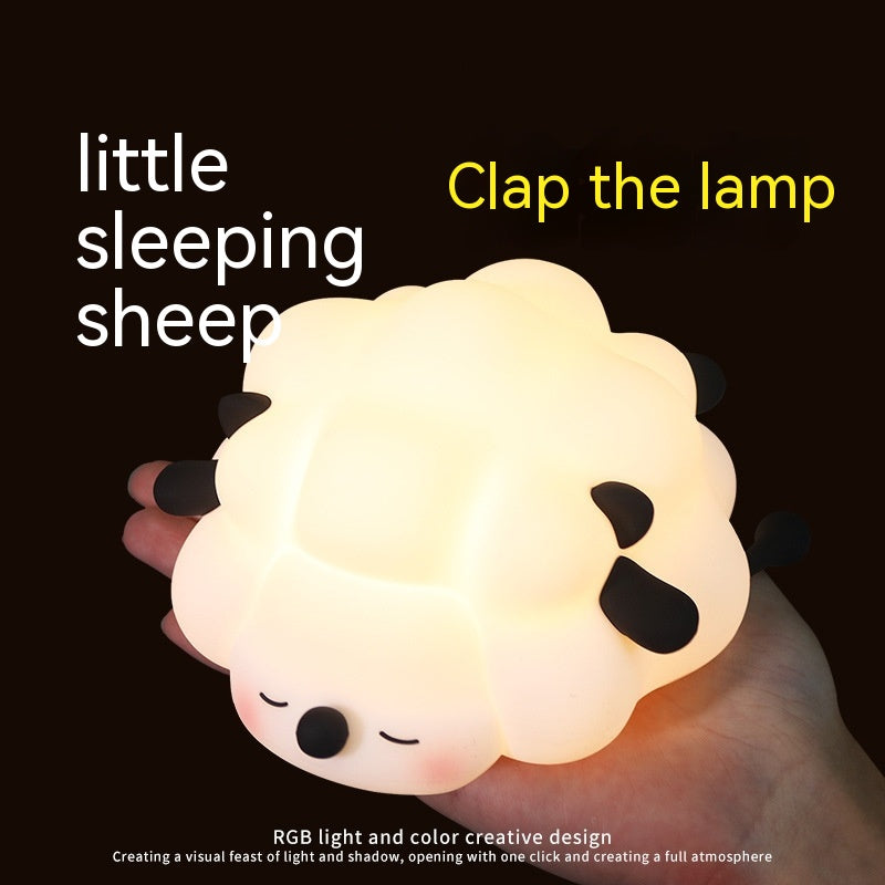 Simpatiche luci notturne in silicone a forma di pecora, lampada da camera da letto per bambini, decorazione per la cameretta, luce notturna ricaricabile con regolazione del tempo e dell'intensità luminosa
