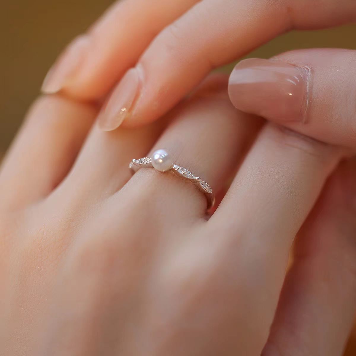 S925 Sterling Silver Versatile And Elegant Ring With Small Beads And Adjustable Opening