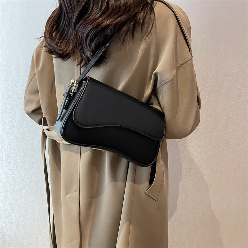 Women's Flap-top Magnetic-clip Shoulder Bag